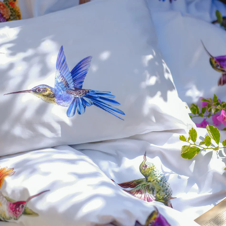bed linen with hummingbird print