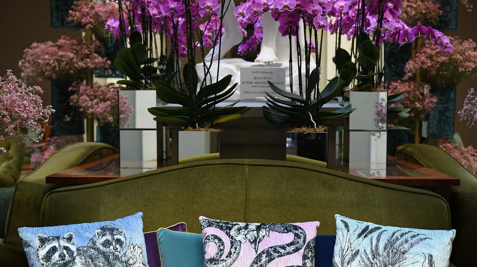 Hosting with Style: Essentials for the Perfect Holidays at Home