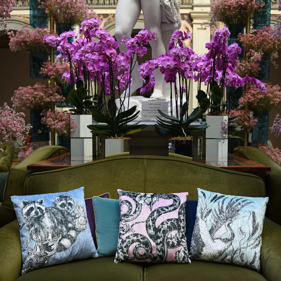 Hosting with Style: Essentials for the Perfect Holidays at Home